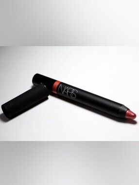 NARS Velvet Gloss Lip Pencil In Frivolous